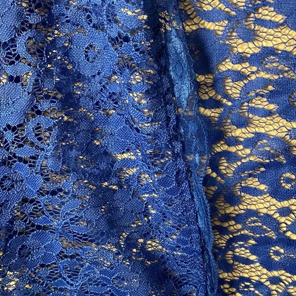 COC Women's Royal Blue Lace Shrug - Picture 3 of 4